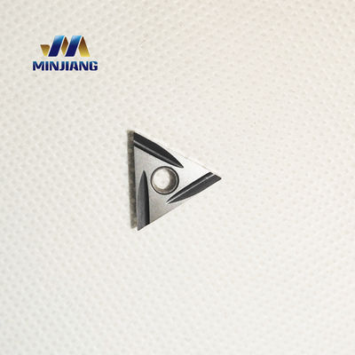 TNMG160404 เครื่องมือหมุน Tungsten Carbide สําหรับสําหรับการเสร็จและครึ่งเสร็จของเหล็กเหล็ก